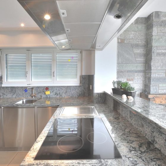 Edelstahlküche Granit Abdeckung