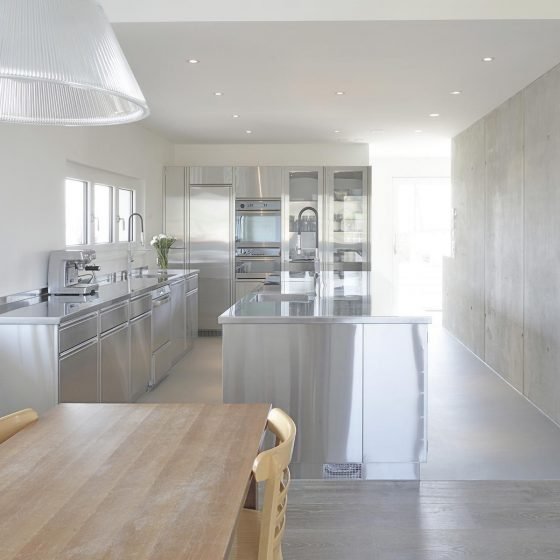 Küche aus Edelstahl