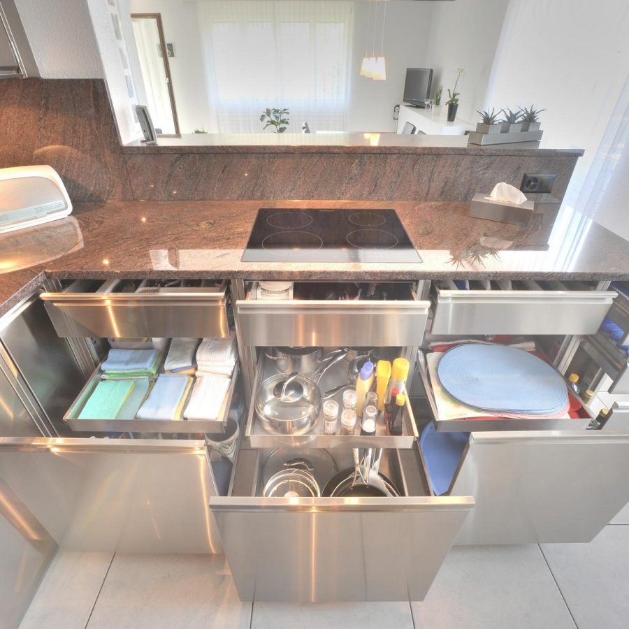 Schubladen Küche aus Edelstahl